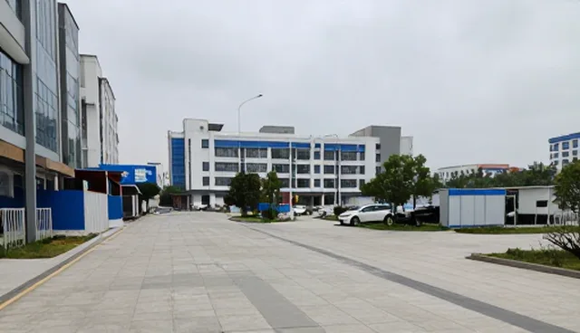 注重客户体验与保养技巧的取舍对比